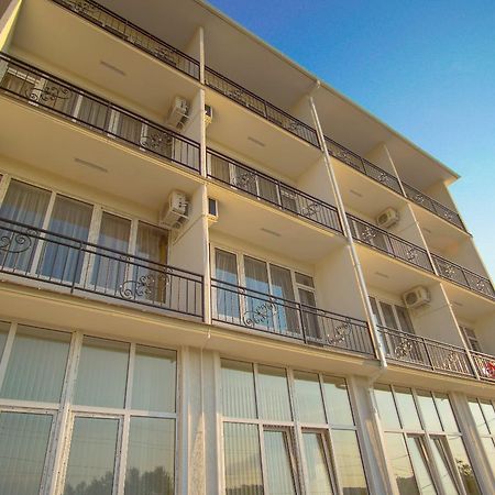 Sariya Hotel Kheivani Экстерьер фото