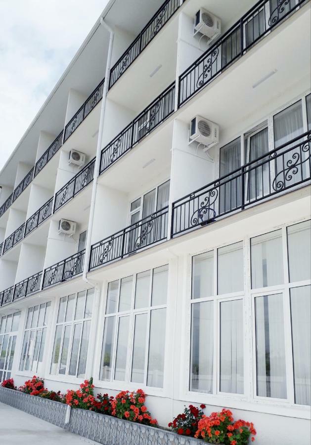 Sariya Hotel Kheivani Экстерьер фото