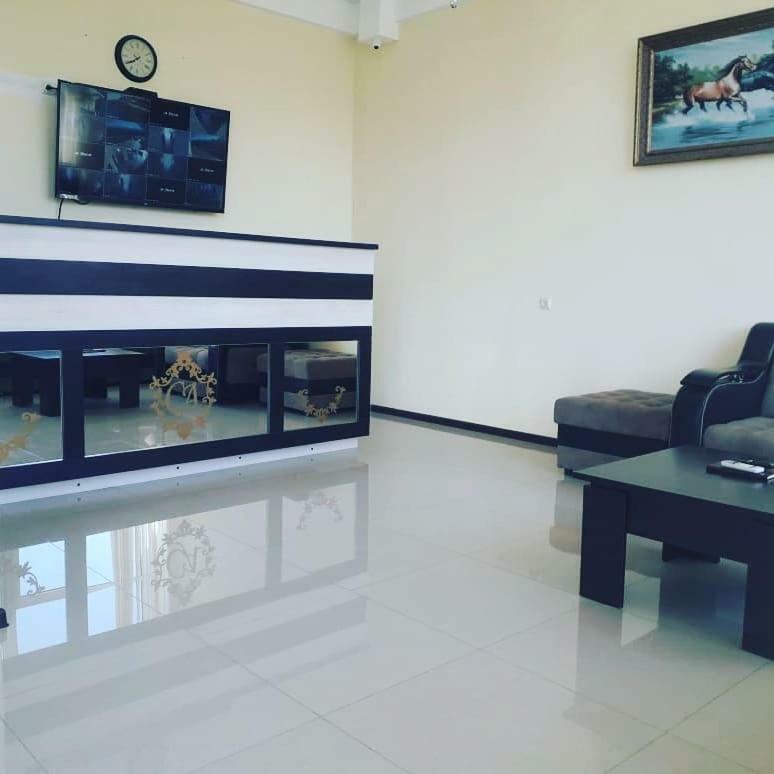 Sariya Hotel Kheivani Экстерьер фото